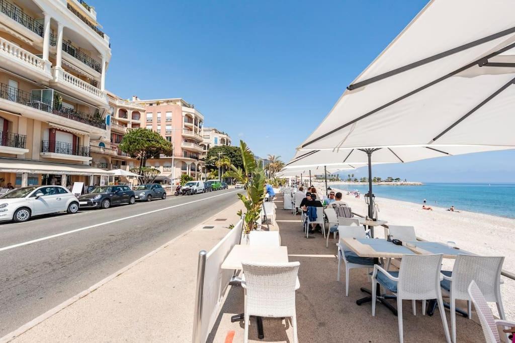 Superbe Studio Avec Terrasse En Front De Mer マントン エクステリア 写真