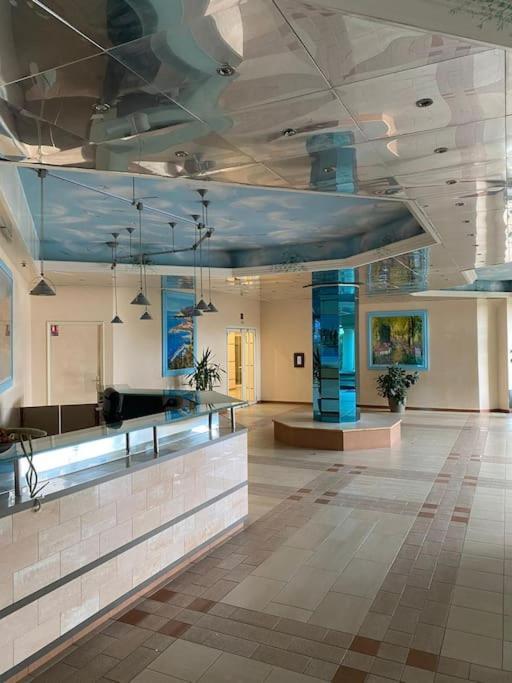 Superbe Studio Avec Terrasse En Front De Mer マントン エクステリア 写真